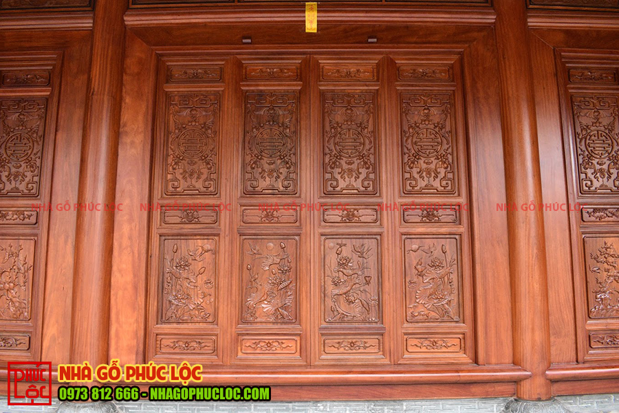 Hình ảnh cửa gỗ của nhà truyền thống 
